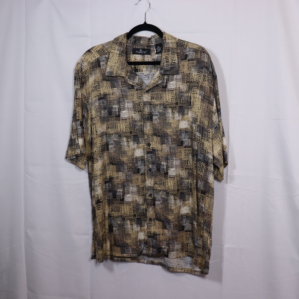 Fusione Button Down Shirt Mens XL Tan Geometric Rayon Short Sleeve Abstract
